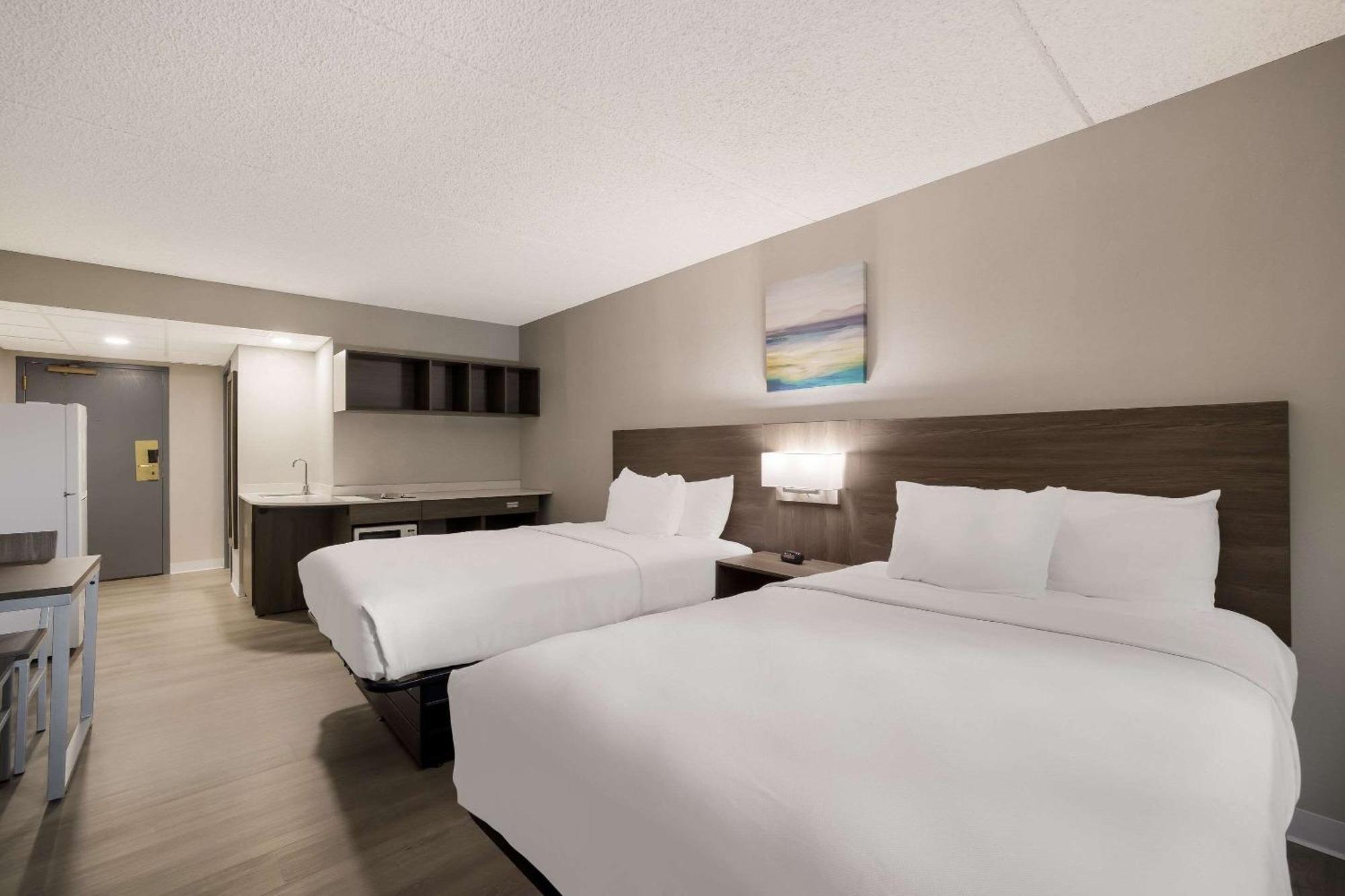 Suburban Studios Milwaukee Airport Екстер'єр фото