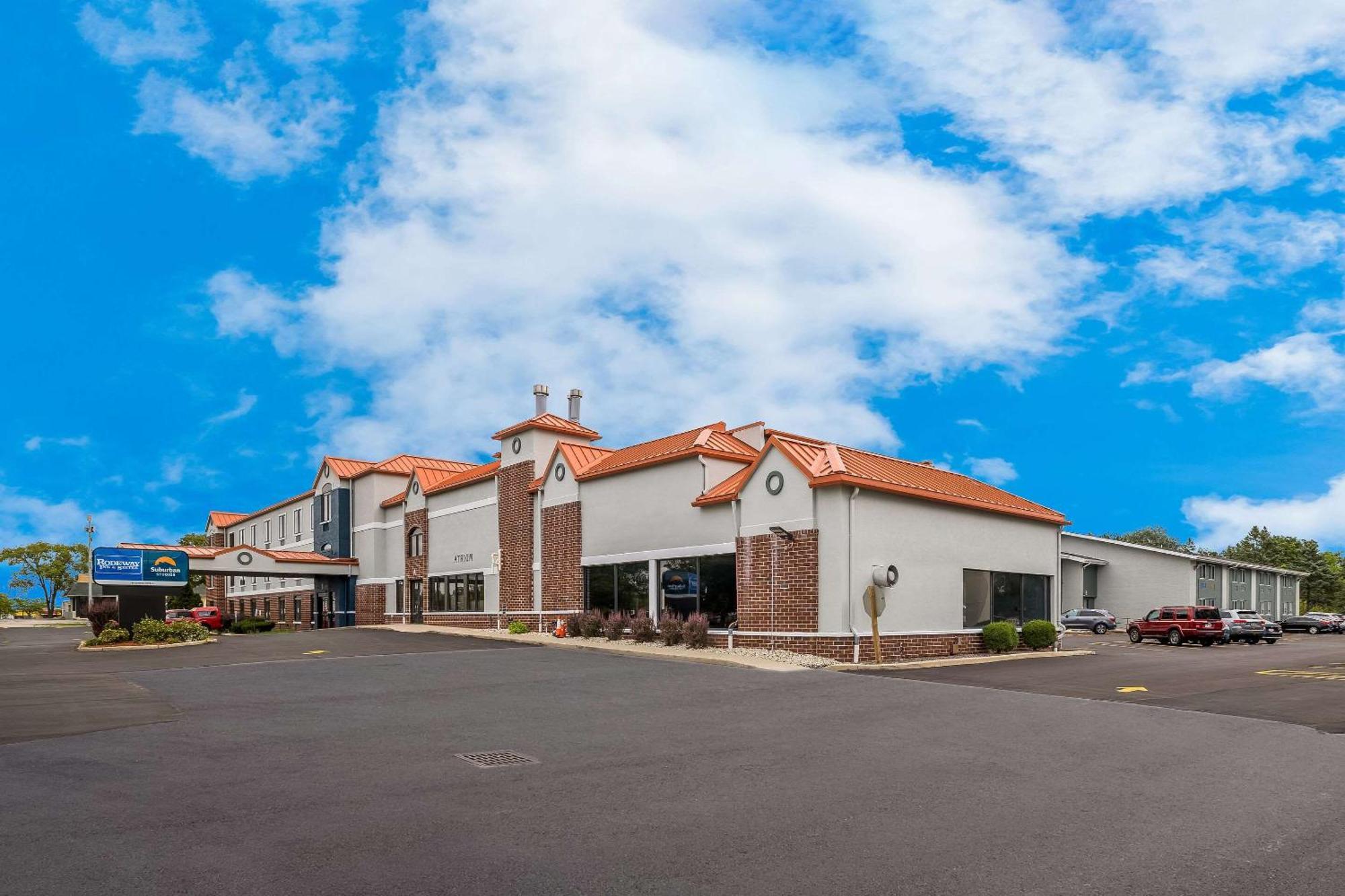 Suburban Studios Milwaukee Airport Екстер'єр фото