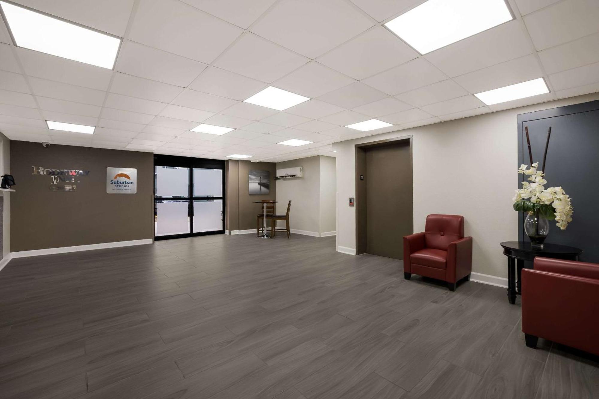 Suburban Studios Milwaukee Airport Екстер'єр фото