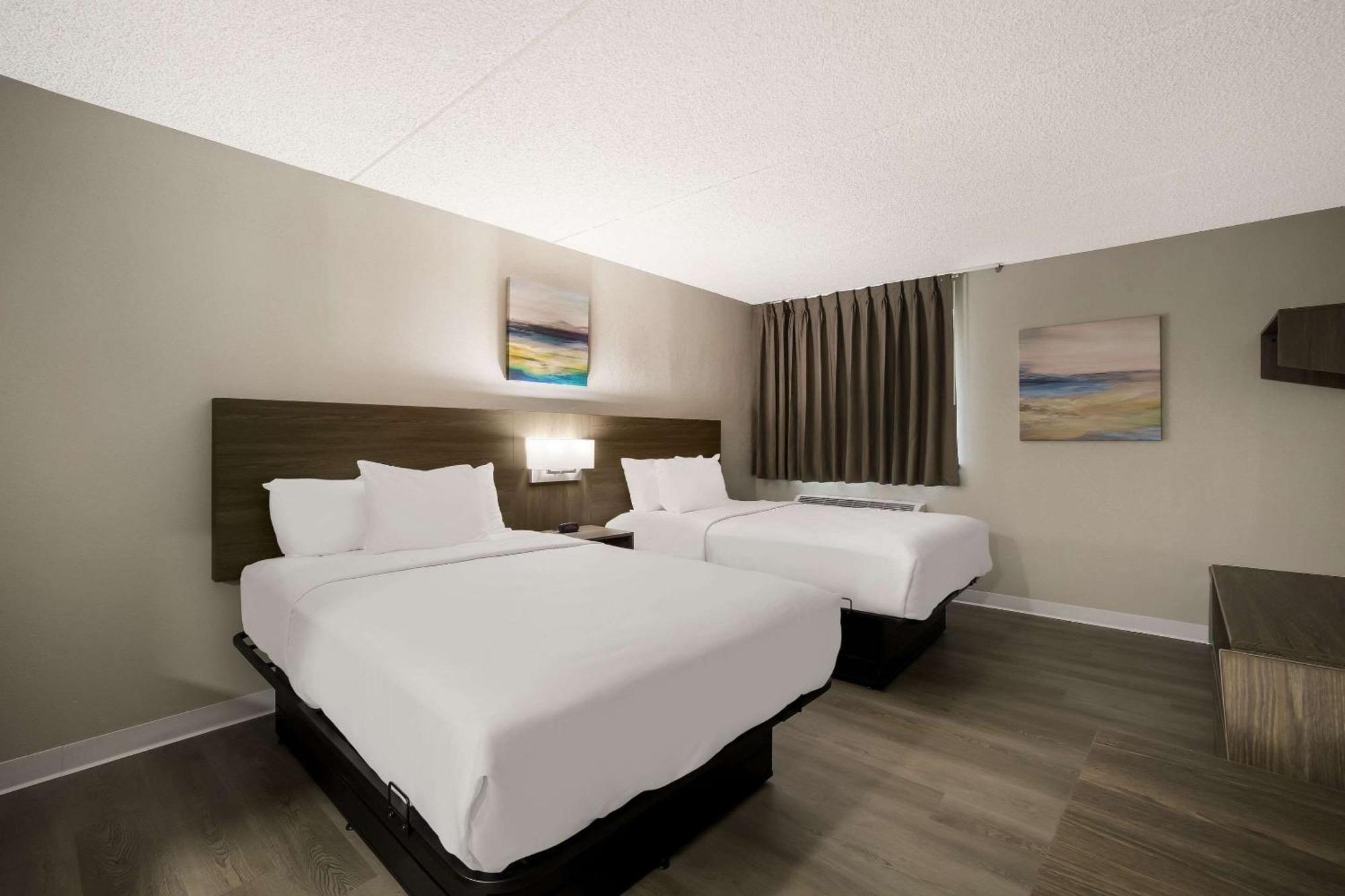 Suburban Studios Milwaukee Airport Екстер'єр фото